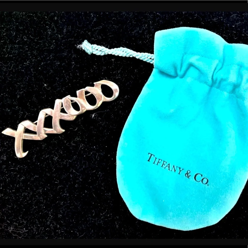 Retired Tiffany& Co. Paloma Picasso XO pin/Brooch/Large - Picture 1 of 8